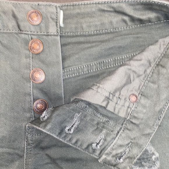 Forever 21 Size 27 Washout Jade High Waist Button Up Denim Jean Shorts - Picture 9 of 13